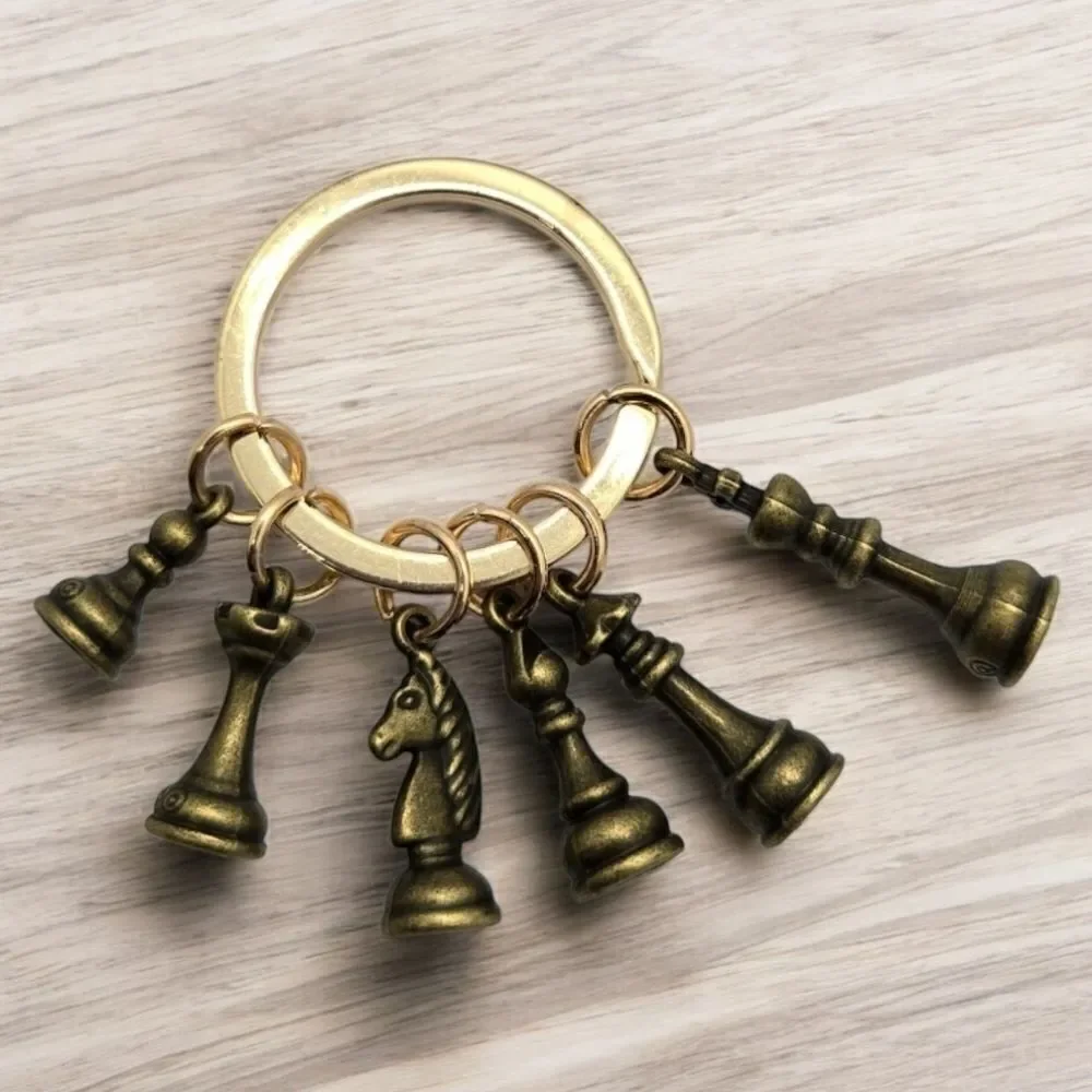 Chess Pawn Pieces King Queen Knight Rook Novelty Key Ring Gift Keyring Keychain